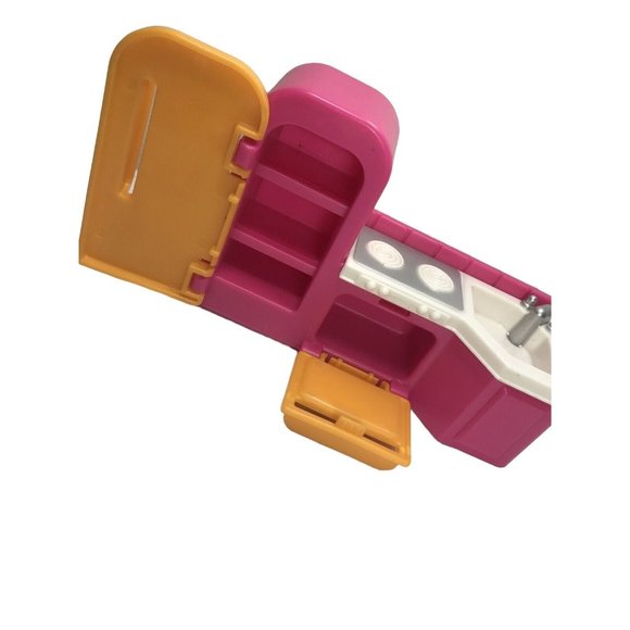 Fisher Price My First Dollhouse Kitchen Refrigerator Sink Stove Pink Orange 1 Pc - Picture 3 of 12